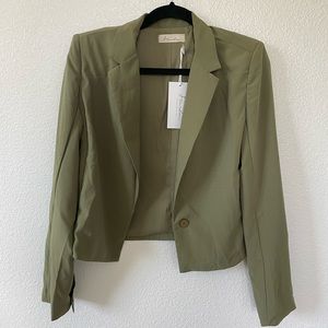 Cropped green blazer